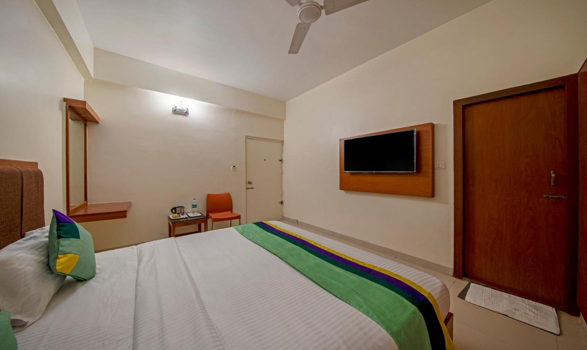 فندق Treebo Sam Residency كويمباتور المظهر الخارجي الصورة