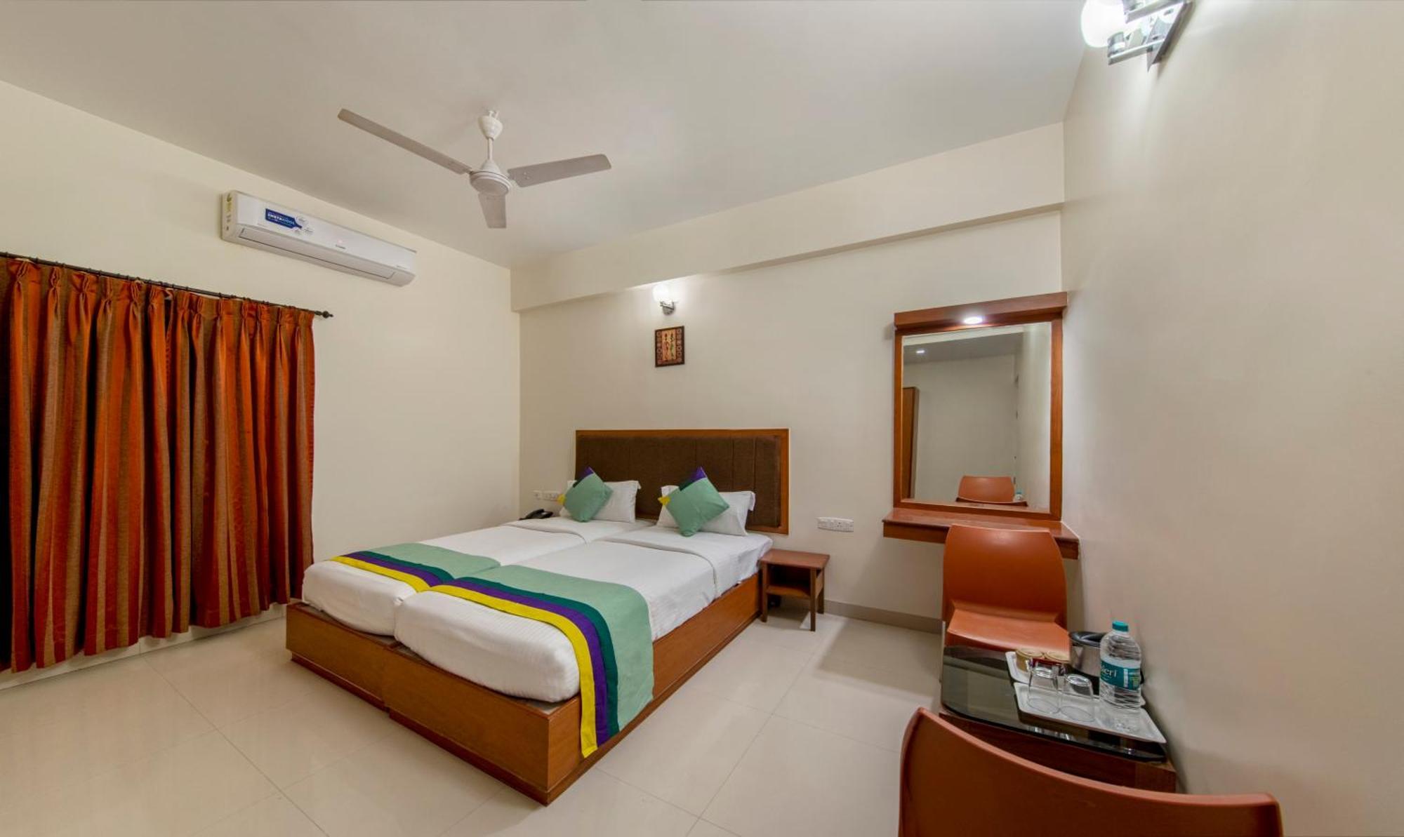 فندق Treebo Sam Residency كويمباتور المظهر الخارجي الصورة