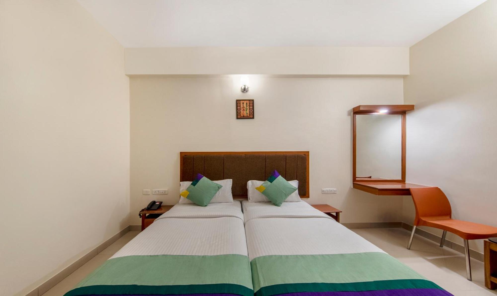 فندق Treebo Sam Residency كويمباتور المظهر الخارجي الصورة