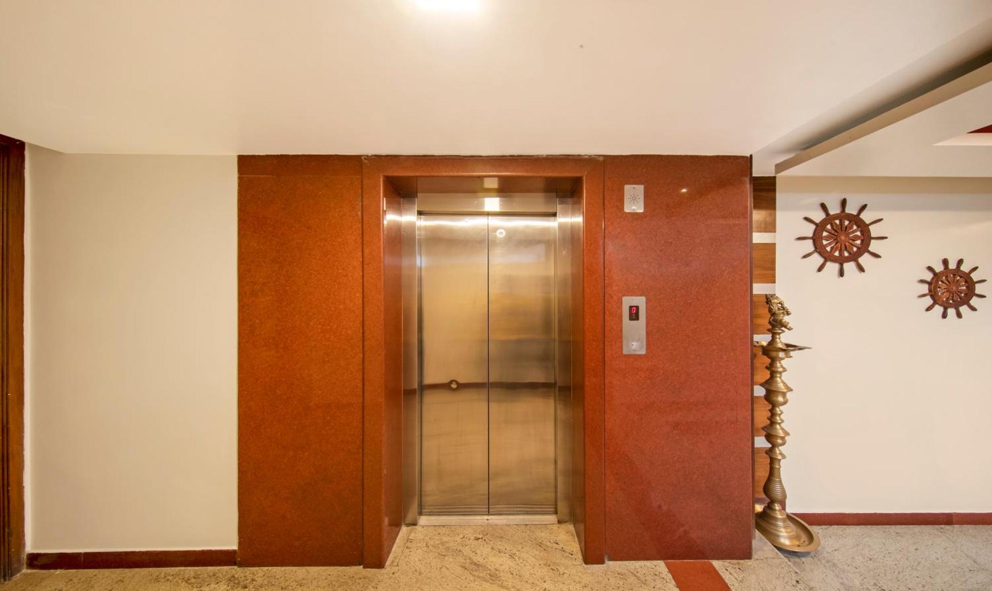 فندق Treebo Sam Residency كويمباتور المظهر الخارجي الصورة