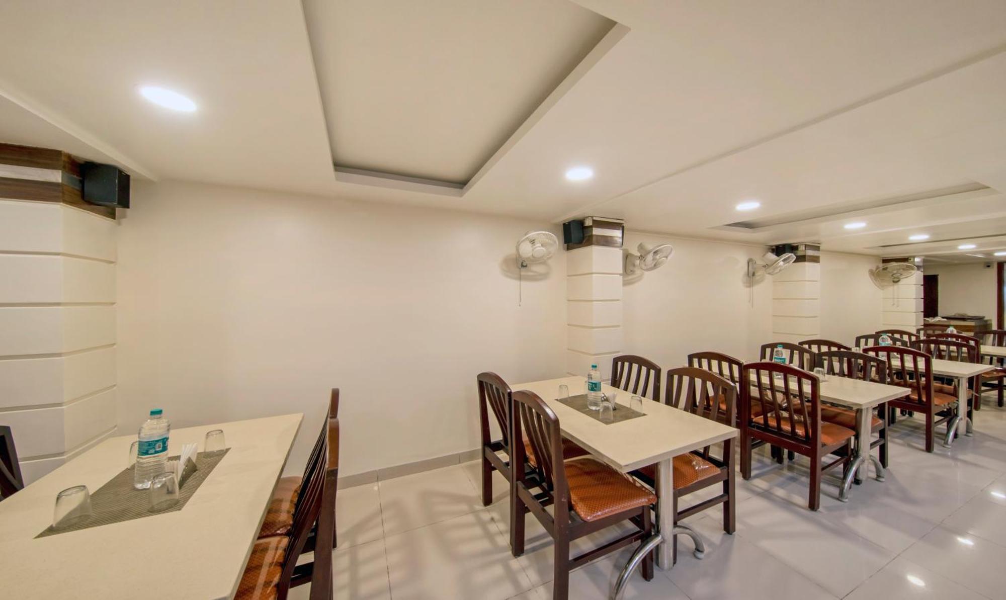 فندق Treebo Sam Residency كويمباتور المظهر الخارجي الصورة