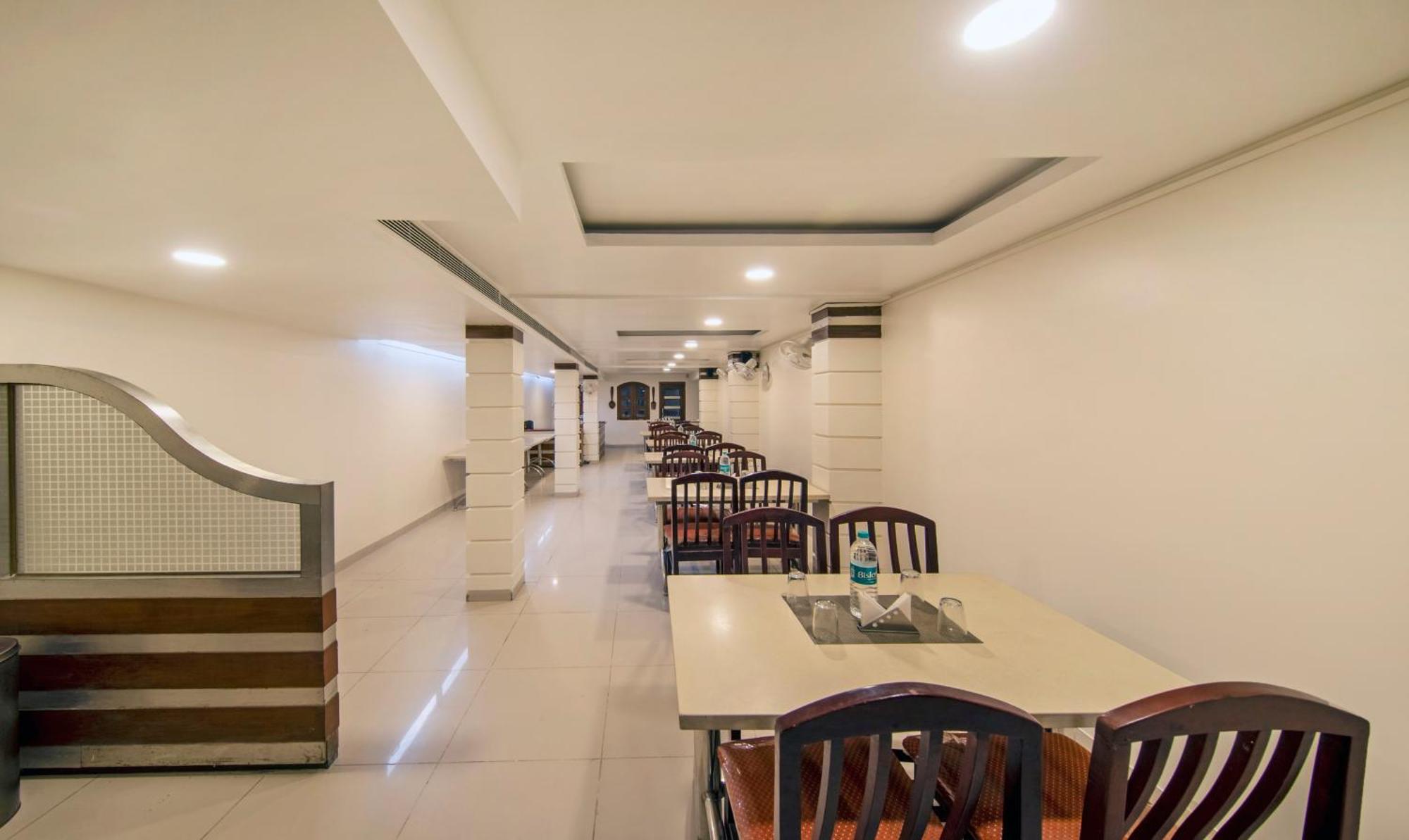 فندق Treebo Sam Residency كويمباتور المظهر الخارجي الصورة